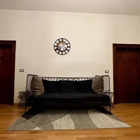 Casa Del Conte Канино